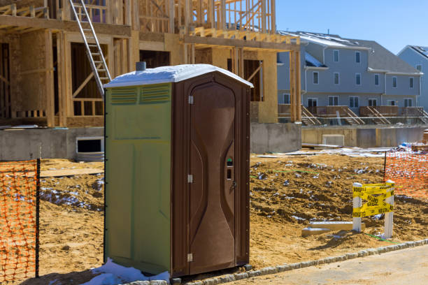 Portable Toilet Options We Offer in Mobile, AL